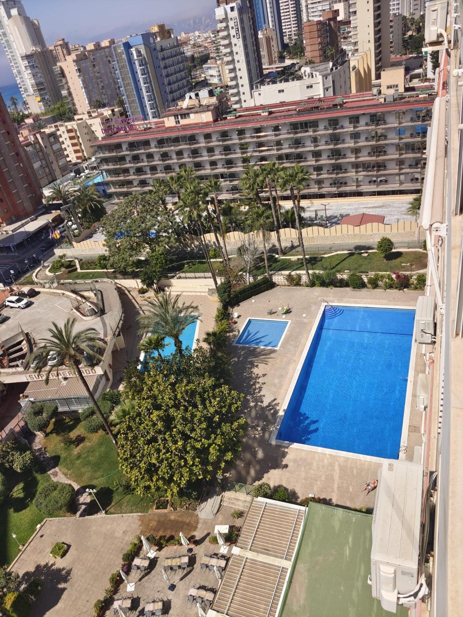 Apartamentos Cervantes ベニドルム エクステリア 写真
