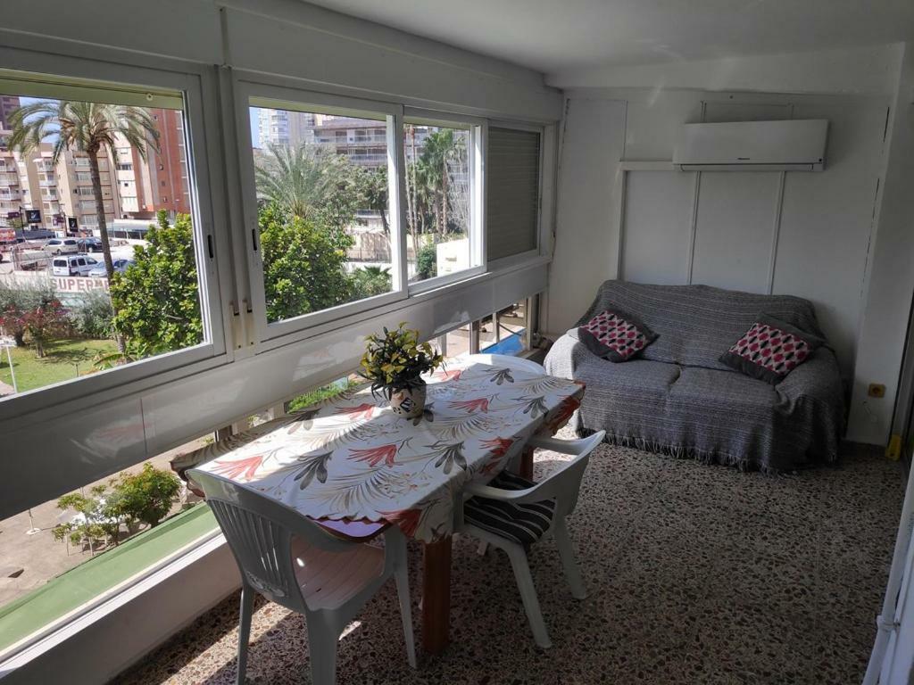 Apartamentos Cervantes ベニドルム エクステリア 写真