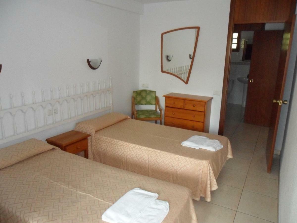 Apartamentos Cervantes ベニドルム エクステリア 写真