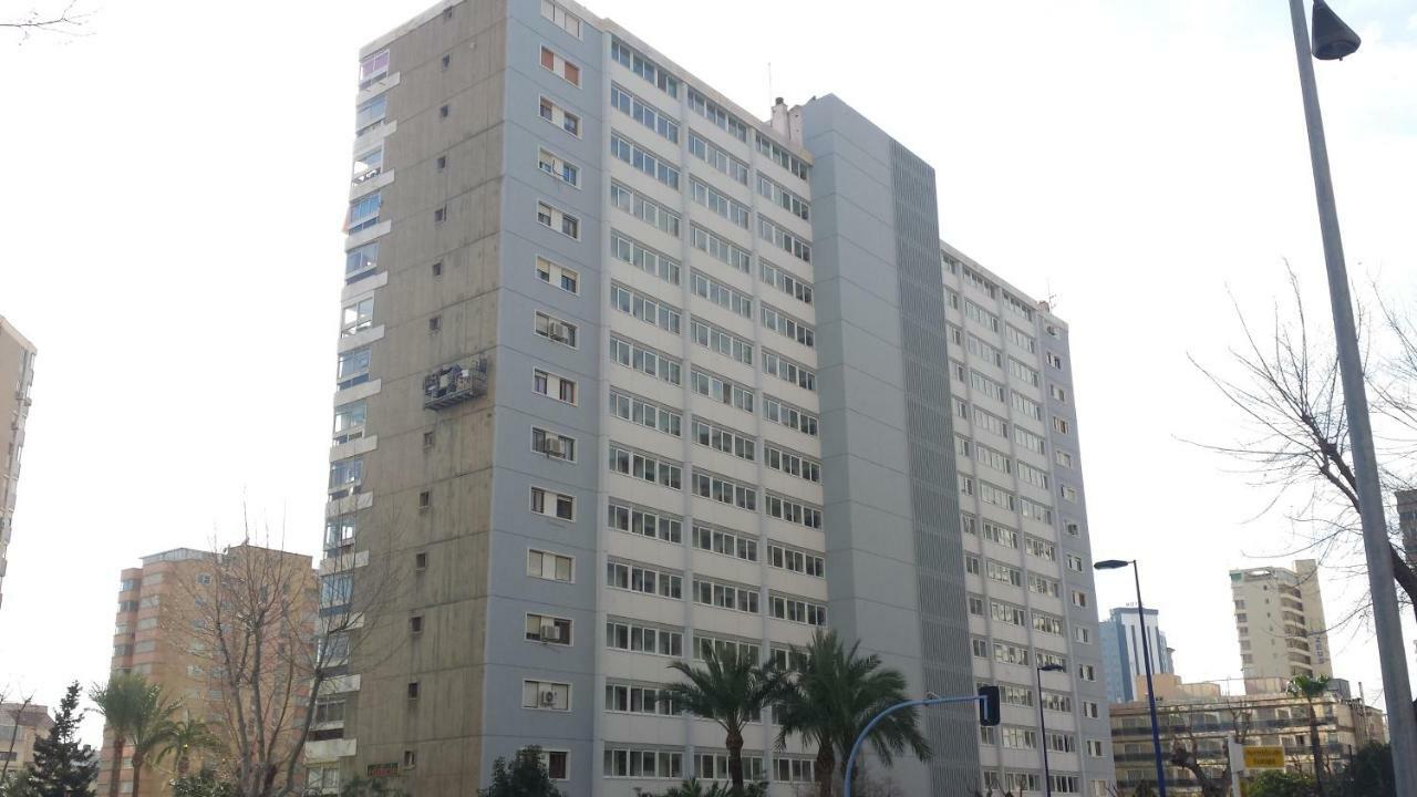 Apartamentos Cervantes ベニドルム エクステリア 写真
